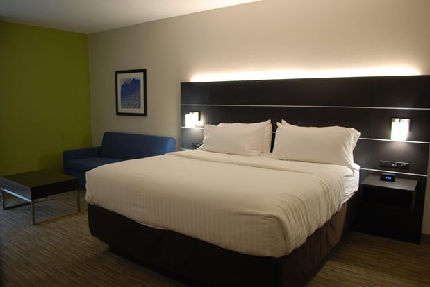Images Holiday Inn Express & Suites Kingsport-Meadowview I-26 by IHG