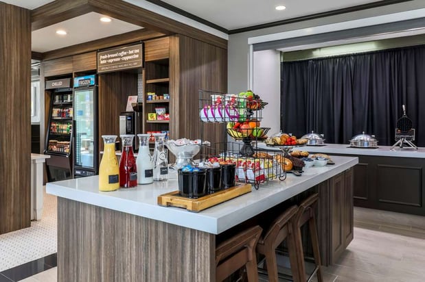 Images Hilton Garden Inn Tulsa South