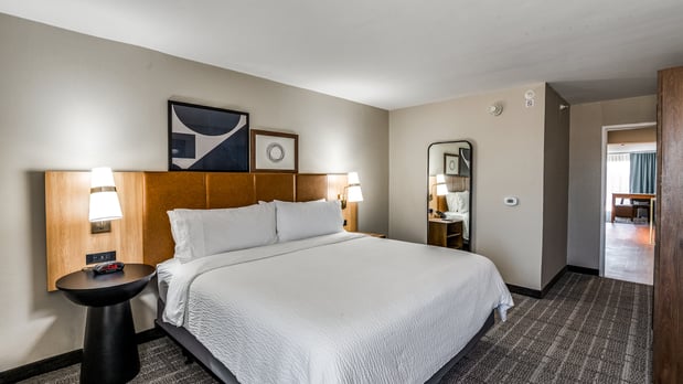 Images Staybridge Suites Dallas Market Ctr Love Field by IHG