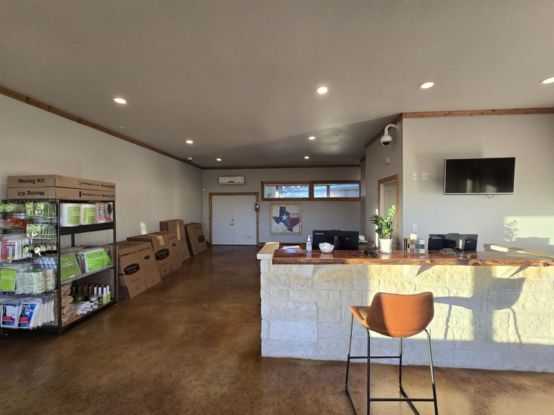 Extra Space Storage Image
