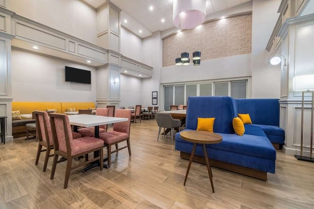 Images Hampton Inn & Suites Brenham