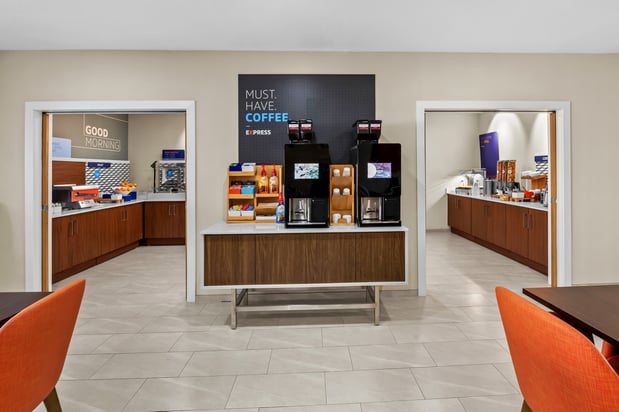 Images Holiday Inn Express & Suites Council Bluffs - Conv Ctr Area by IHG