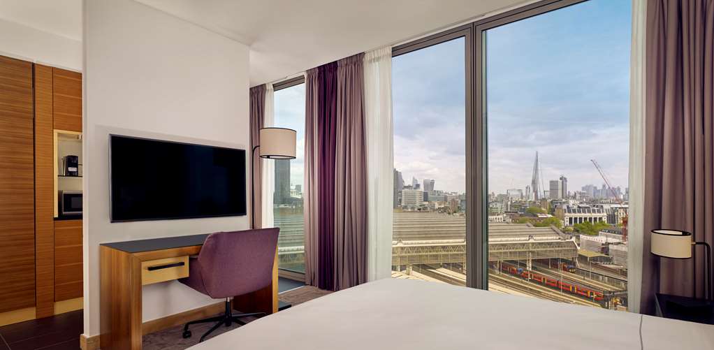 Executive Studio with city view