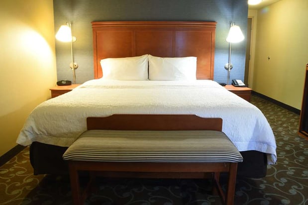 Images Hampton Inn & Suites Chicago Deer Park