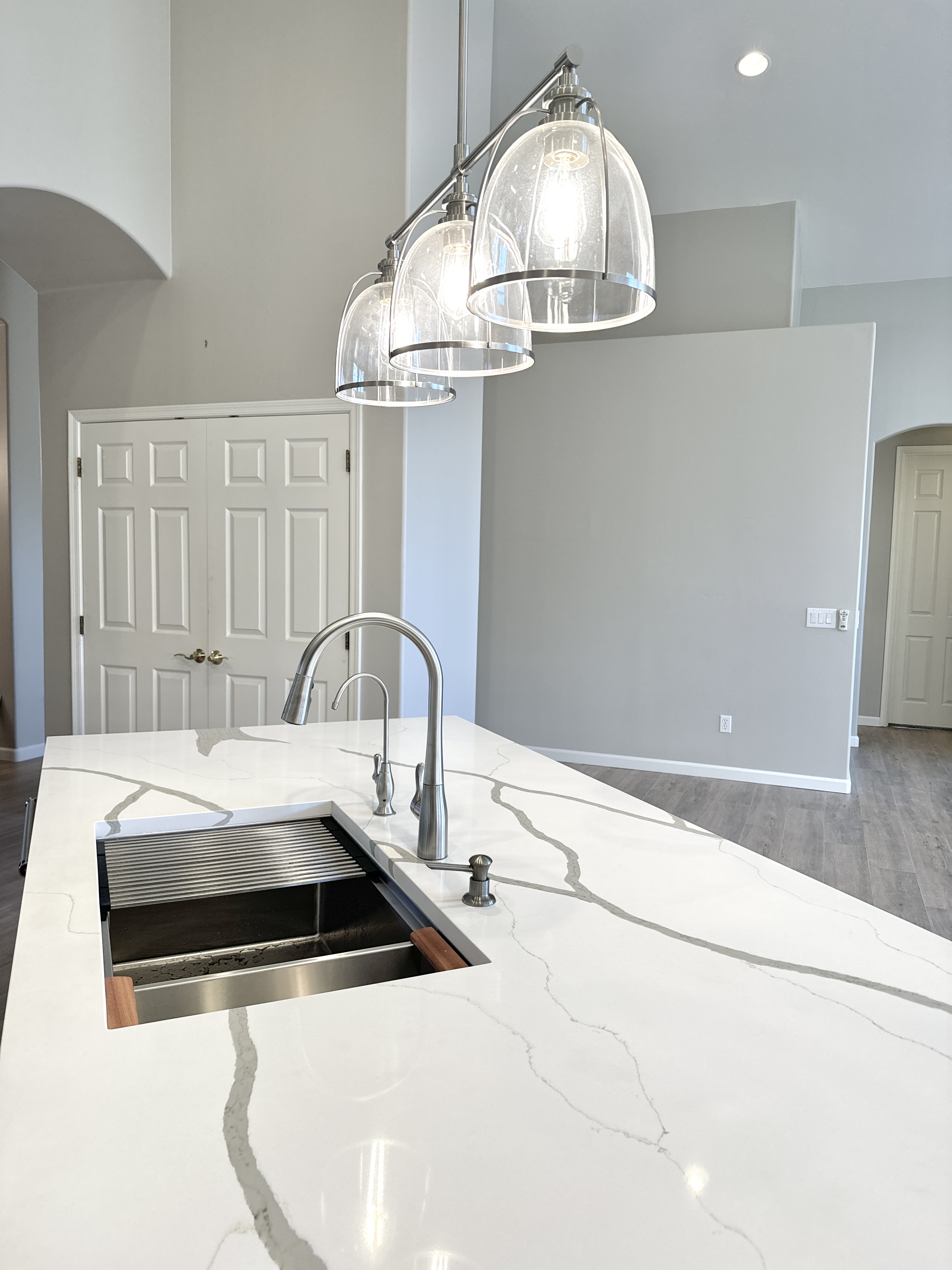 Here’s another stunning project by Ledezma Remodeling, featuring a beautifully installed kitchen island countertop with a sleek, modern design. Give us a call or visit our website to ask for a free estimate to experience quality home and bathroom remodeling service.