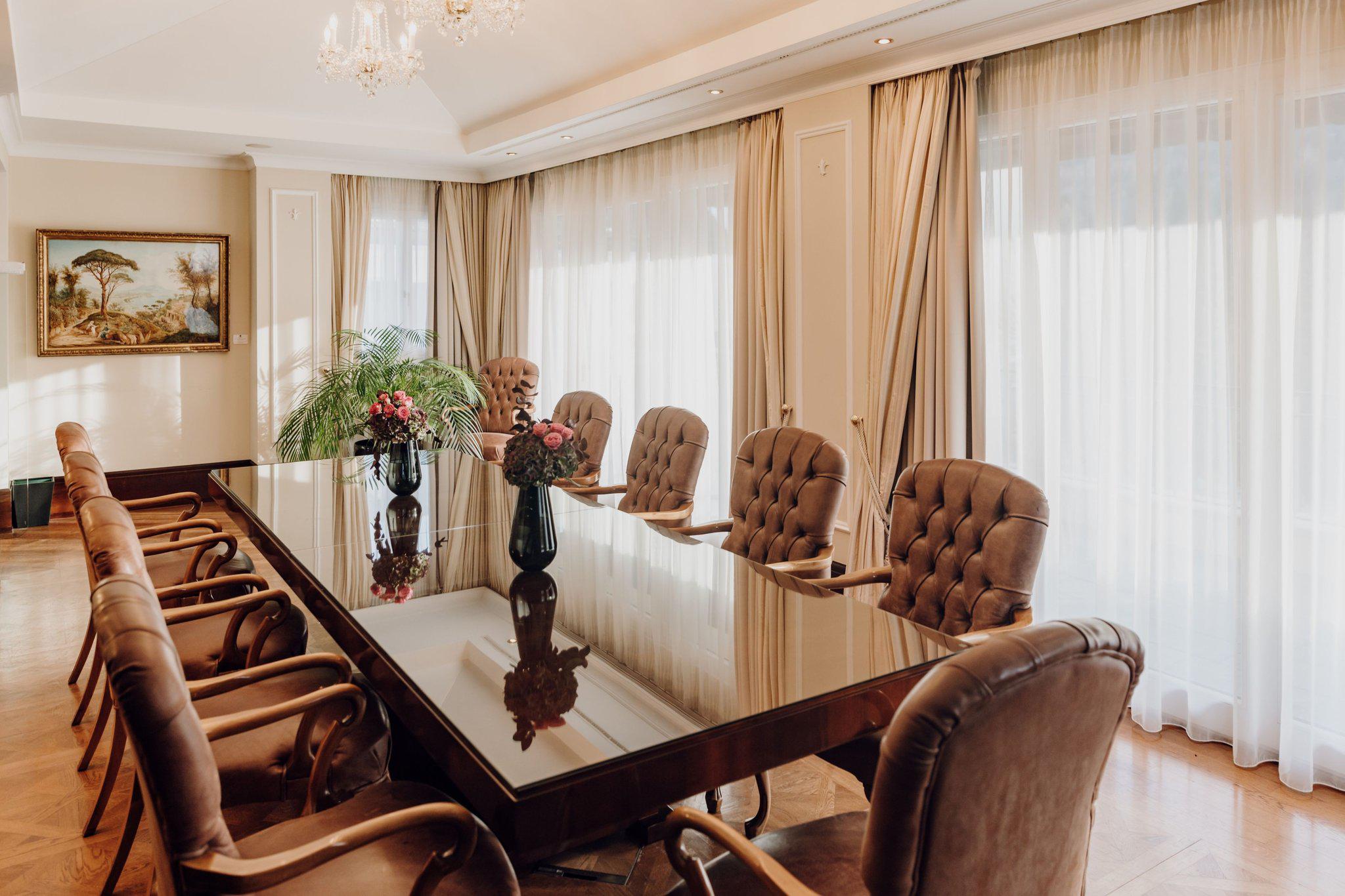 Schloss Fuschl, a Luxury Collection Resort & Spa, Fuschlsee-Salzburg, Schloss Strasse 19 in Hof Bei Salzburg