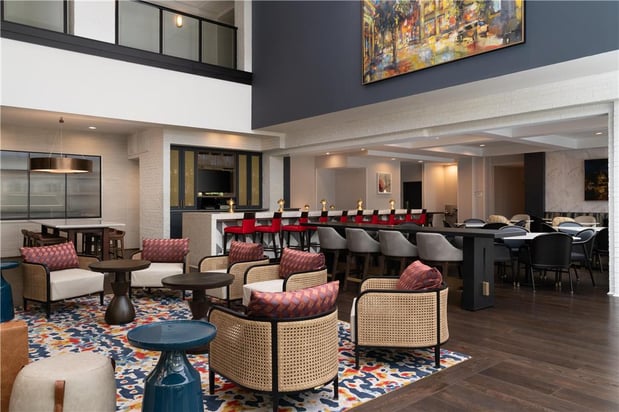 Images Hilton Garden Inn Charleston Waterfront/Downtown