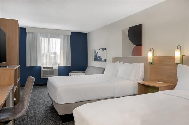 Images Spark by Hilton Carlisle South