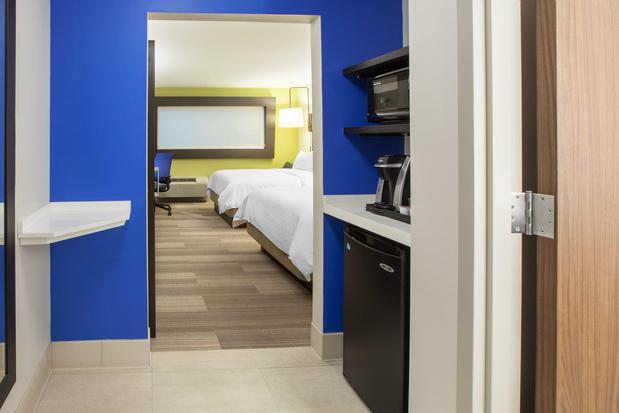 Images Holiday Inn Express & Suites Savannah - Midtown, an IHG Hotel