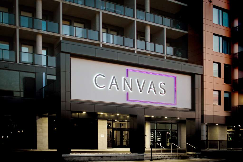 Images Canvas Moncton, Tapestry Collection by Hilton