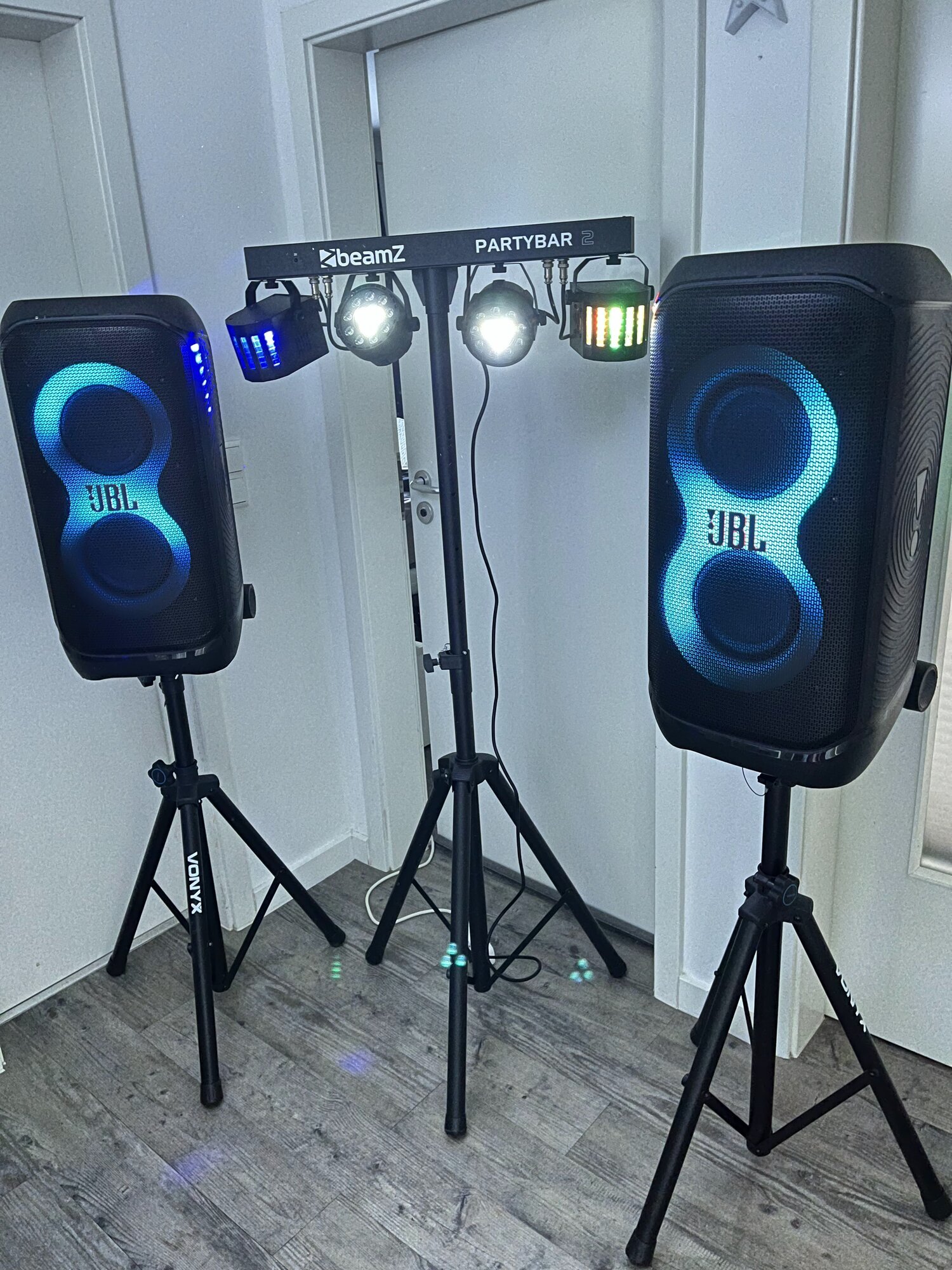 Bilder SOUNDBOKS  JBL Partybox Verleih - Lautsprecher mieten in Hamburg beim Eventservice Hamburg - der Partyverleih