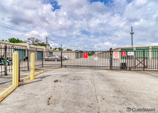 Images CubeSmart Self Storage