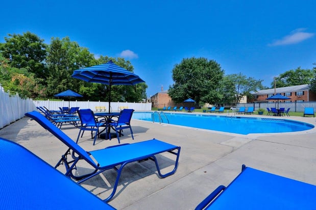 Images Country Manor Apartment Homes