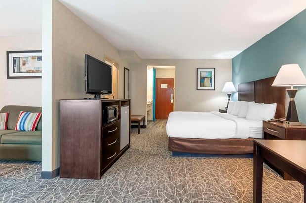 Images Best Western Plus Berkshire Hills Inn & Suites
