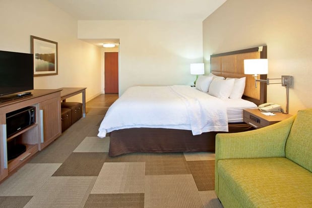 Images Hampton Inn & Suites Nashville-Smyrna
