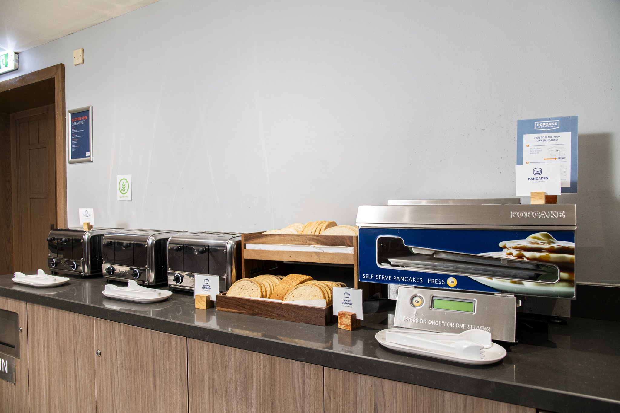 Images Holiday Inn Express Edinburgh Airport by IHG