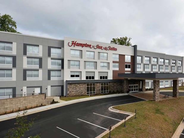Images Hampton Inn & Suites by Hilton Charlotte North I 485