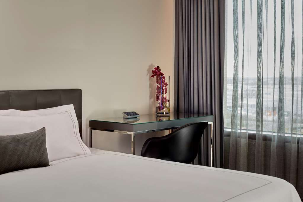 Superior Room Bed Detail
