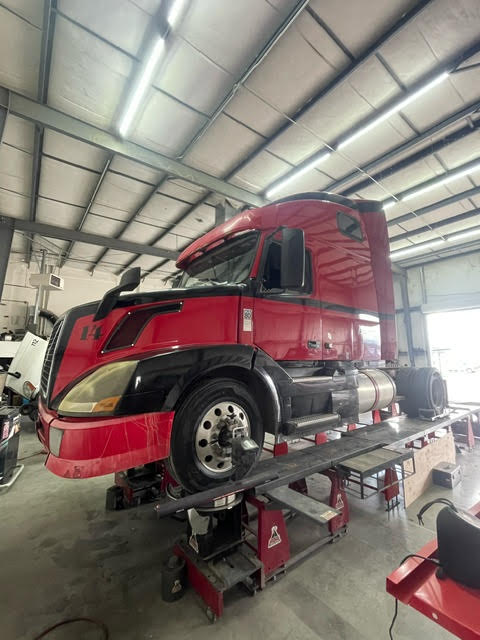 Diego's Tires Mobile Service and Truck Alignment Image