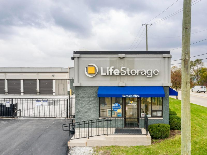 Images Life Storage - South Chicago Heights