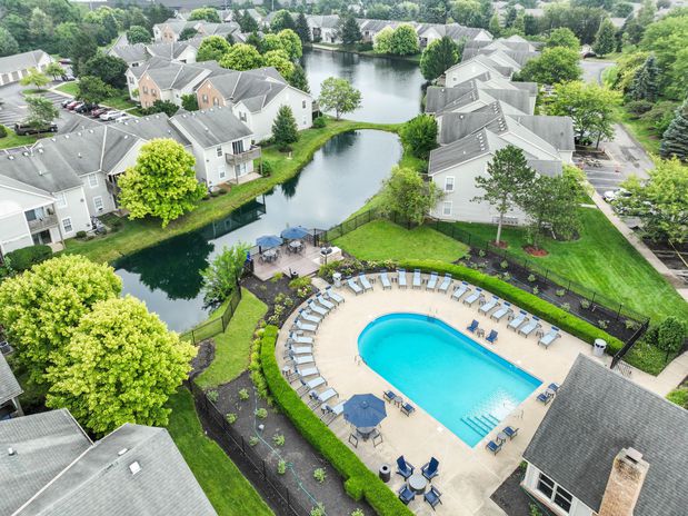 Images Perimeter Lakes Apartments