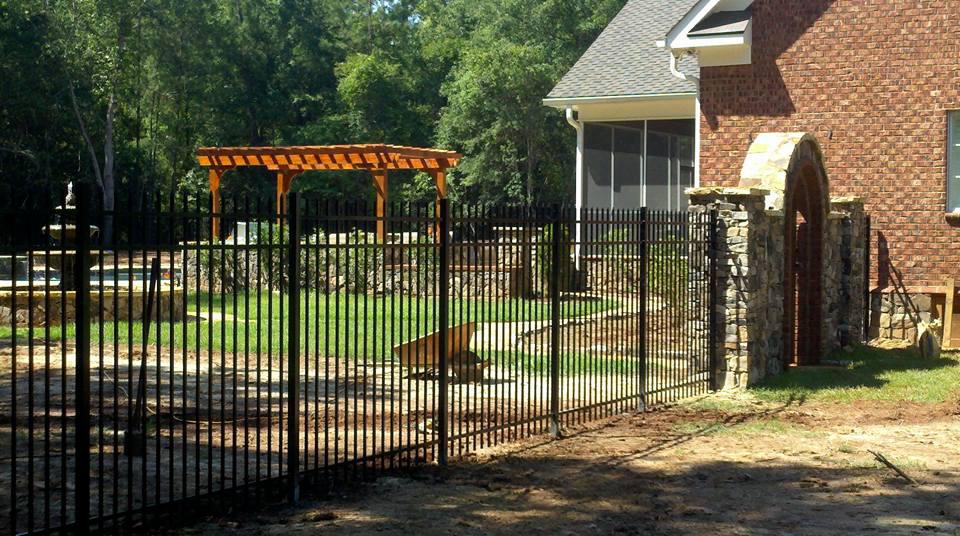 Bluff City Fence Company Photo