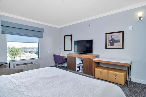 Images Hampton Inn & Suites Fort Worth-Fossil Creek
