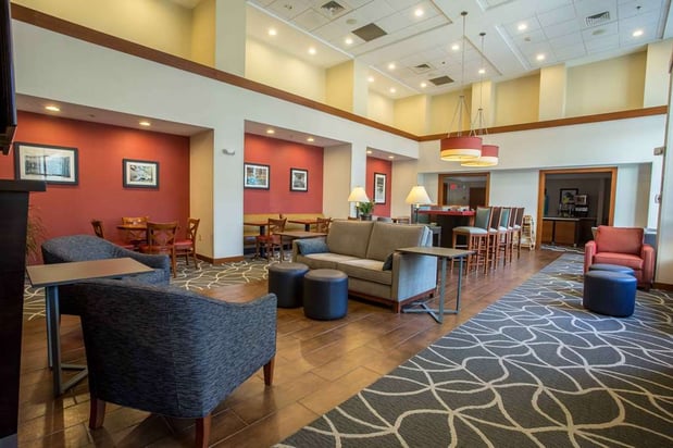 Images Hampton Inn & Suites Tilton