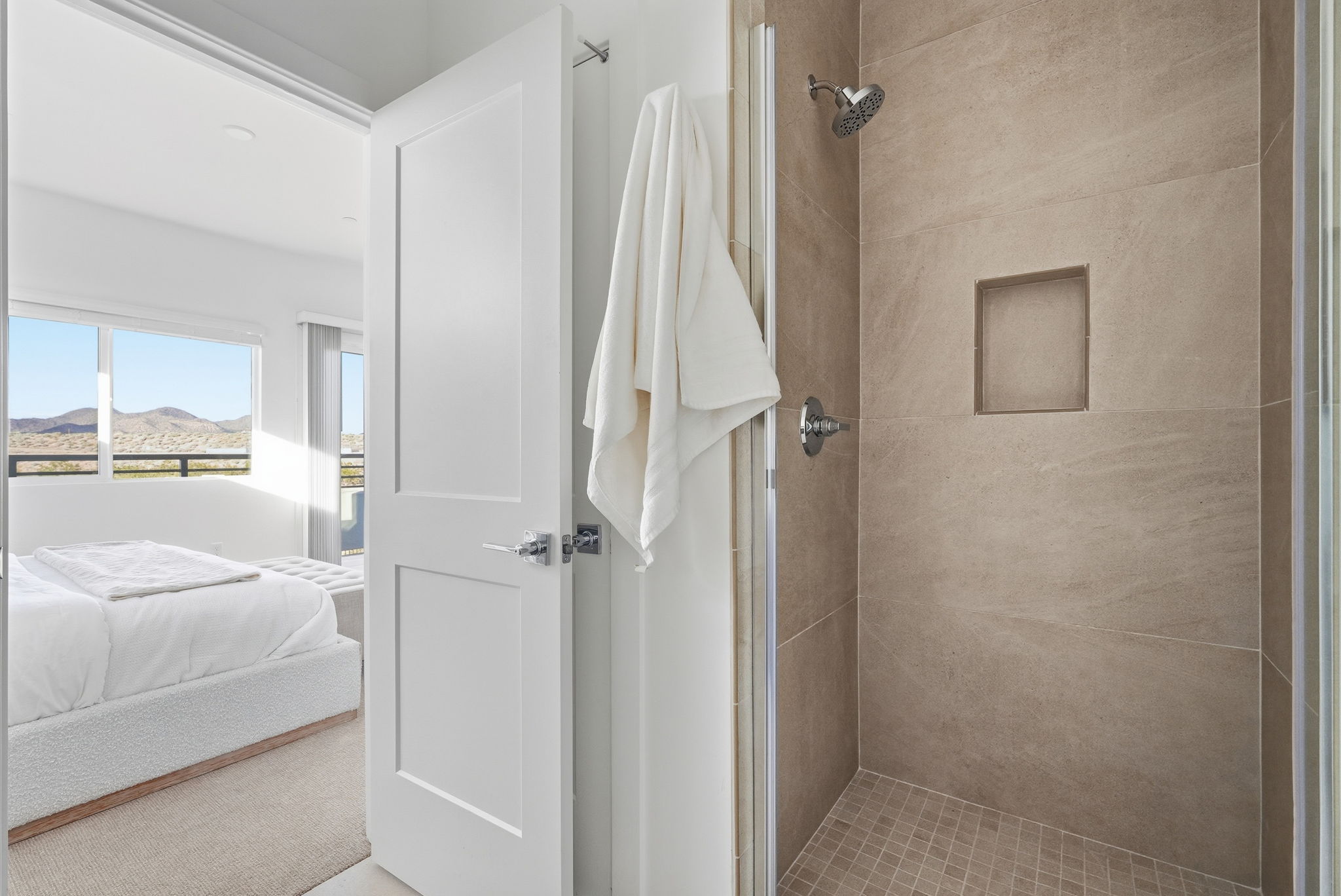 BTR townhomes for rent near Red Mountain