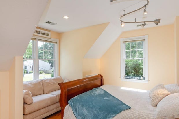 Images Year-Round Rental Homes - Falmouth, Mashpee, Bourne