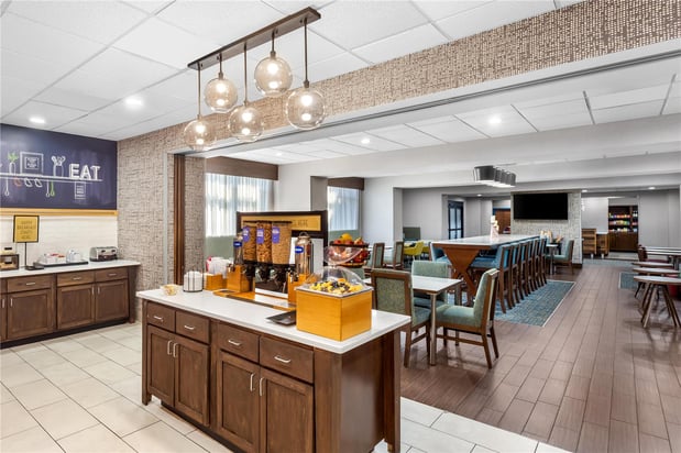Images Hampton Inn Huntington University Area