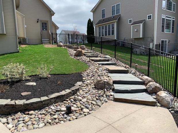 Images Twin Oaks Lawn & Landscape