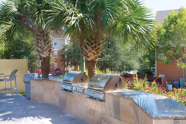 Images The Commons at Tallahassee