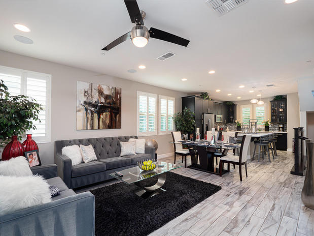 Images Jacqueline Brown - Realm Real Estate Group