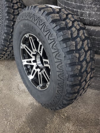 Images K&M Treads LLC