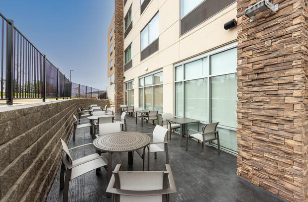 Images Holiday Inn Express & Suites Harrisonburg – University Area by IHG