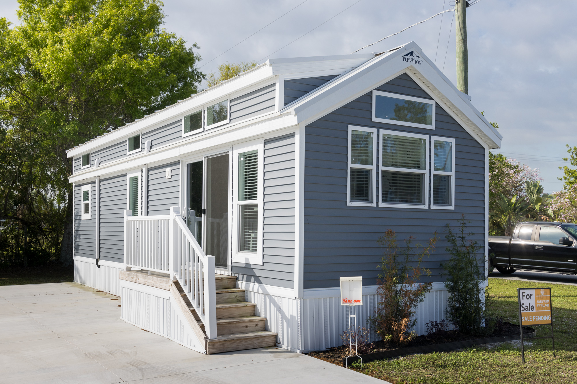 Cottage for Sale at River Vista RV Park in Ruskin, FL