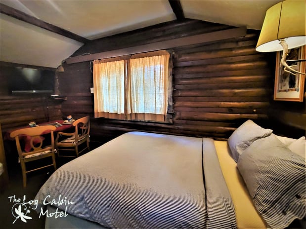 Images Log Cabin Motel