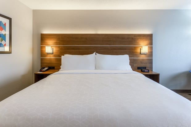 Images Holiday Inn Express & Suites O'Fallon/Shiloh by IHG