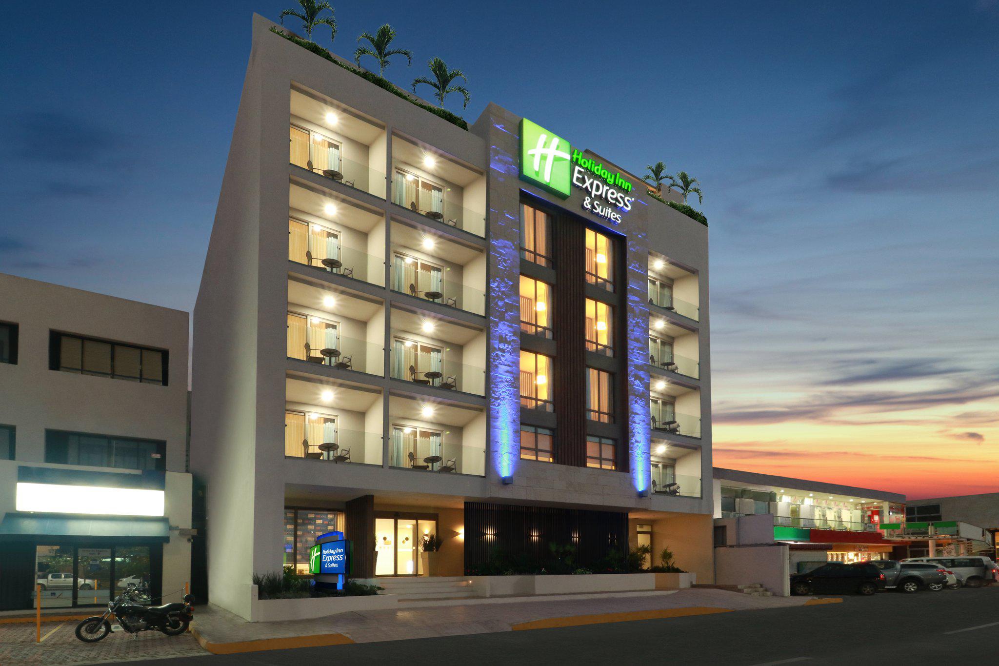 Images Holiday Inn Express & Suites Playa del Carmen, an IHG Hotel