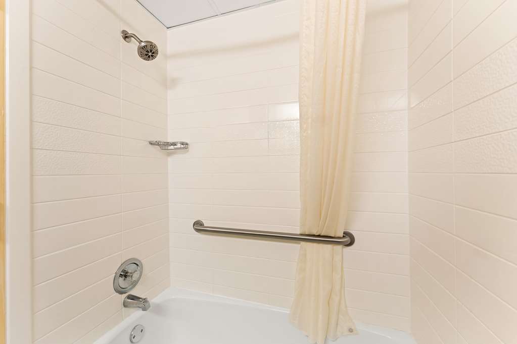 King Guest Bathroom