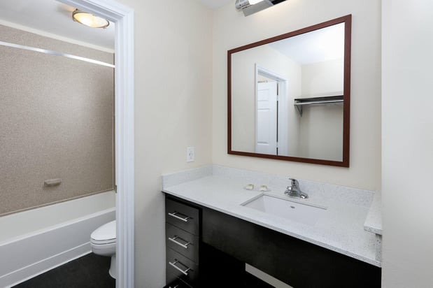 Images Candlewood Suites Dallas Market Cntr-Love Field by IHG