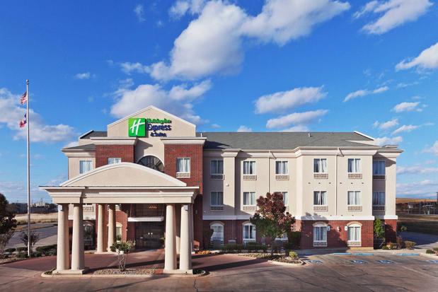 Images Holiday Inn Express & Suites Abilene by IHG