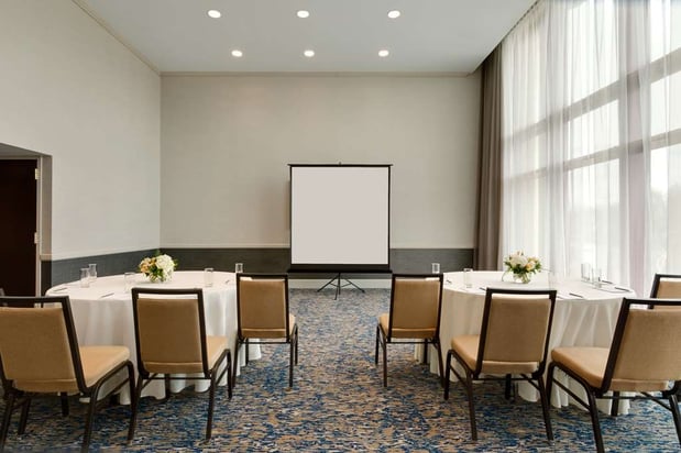 Images Embassy Suites by Hilton Boston Waltham