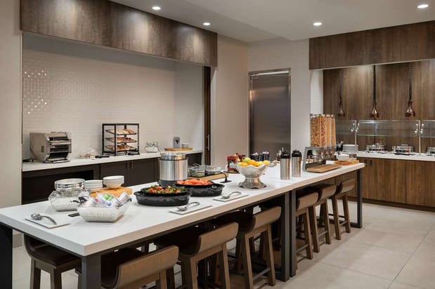 Images Hilton Garden Inn Visalia