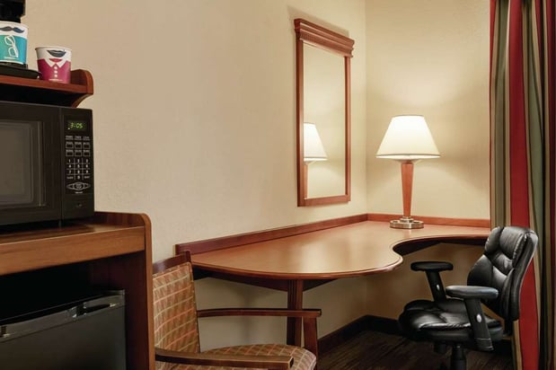 Images Hampton Inn & Suites Williamsburg Historic District