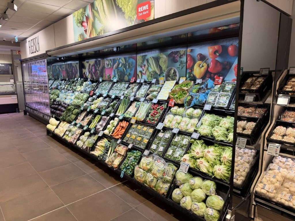 REWE, Unterfeldring 1 in Vierkirchen/Esterhofen