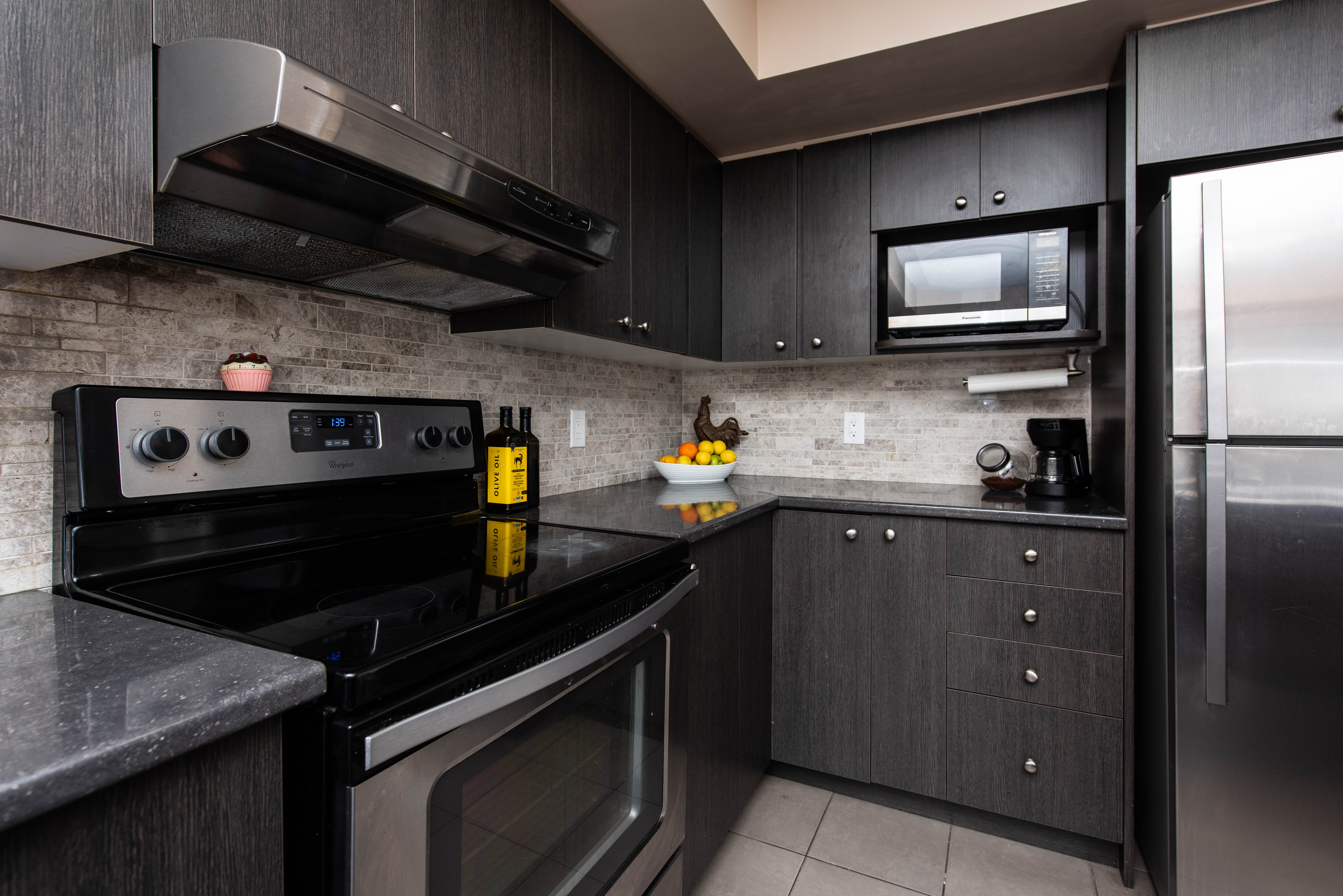 Images Leif Olson - Ottawa Real Estate Agent - Hamre Team RE/MAX Affiliates