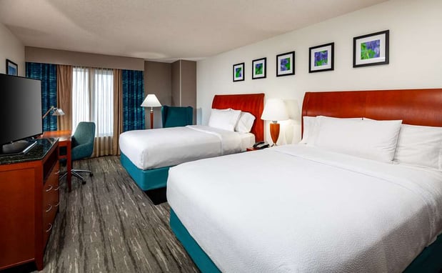 Images Hilton Garden Inn Chicago OHare Airport