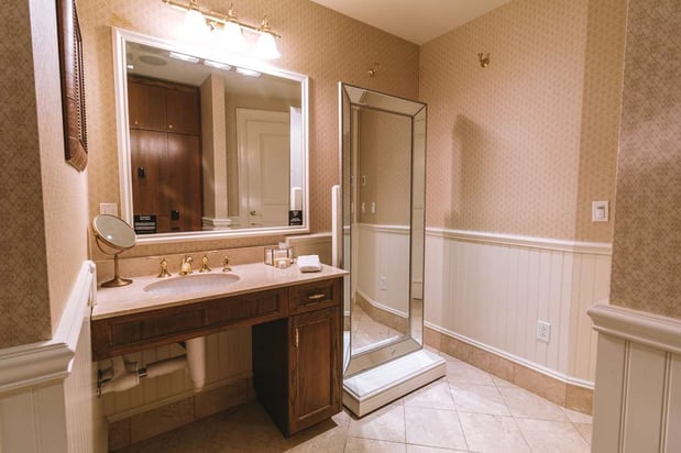 Images Madison Beach Hotel, Curio Collection by Hilton